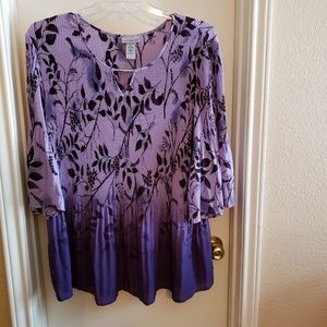 Catherine's top size 2X 22/24W